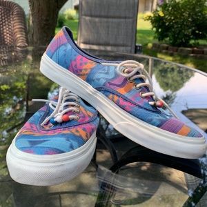 Vans Aztec print
